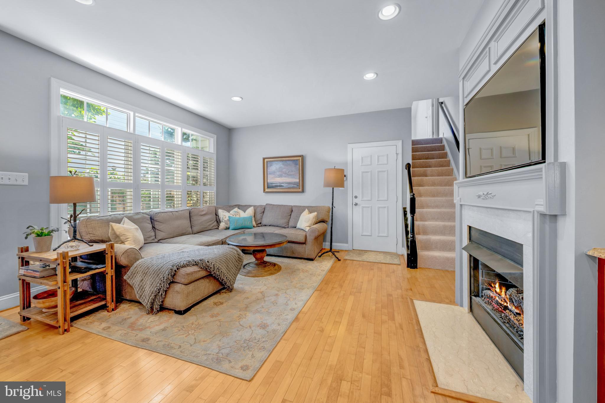 1408 INGLESIDE AVENUE