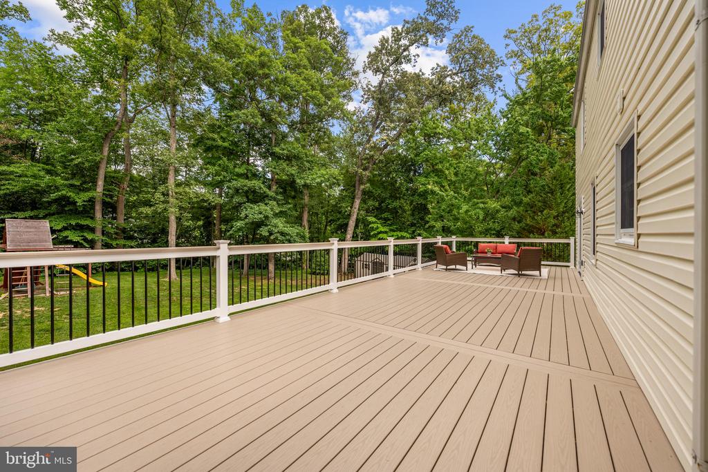 8044 WINDING WAY COURT