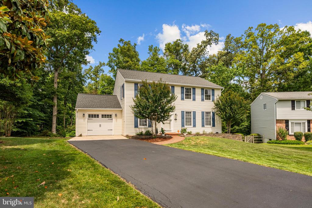 8044 WINDING WAY COURT