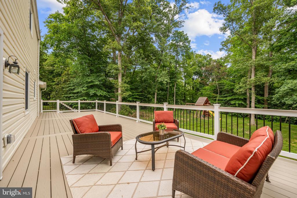 8044 WINDING WAY COURT