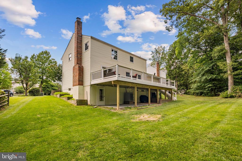8044 WINDING WAY COURT