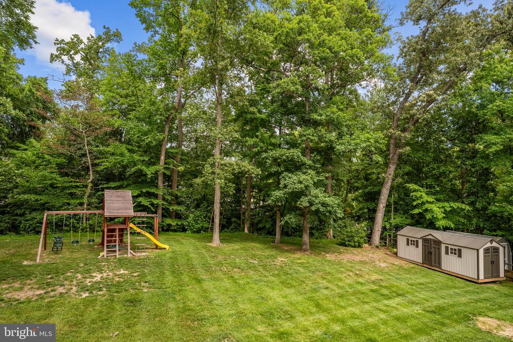 8044 WINDING WAY COURT