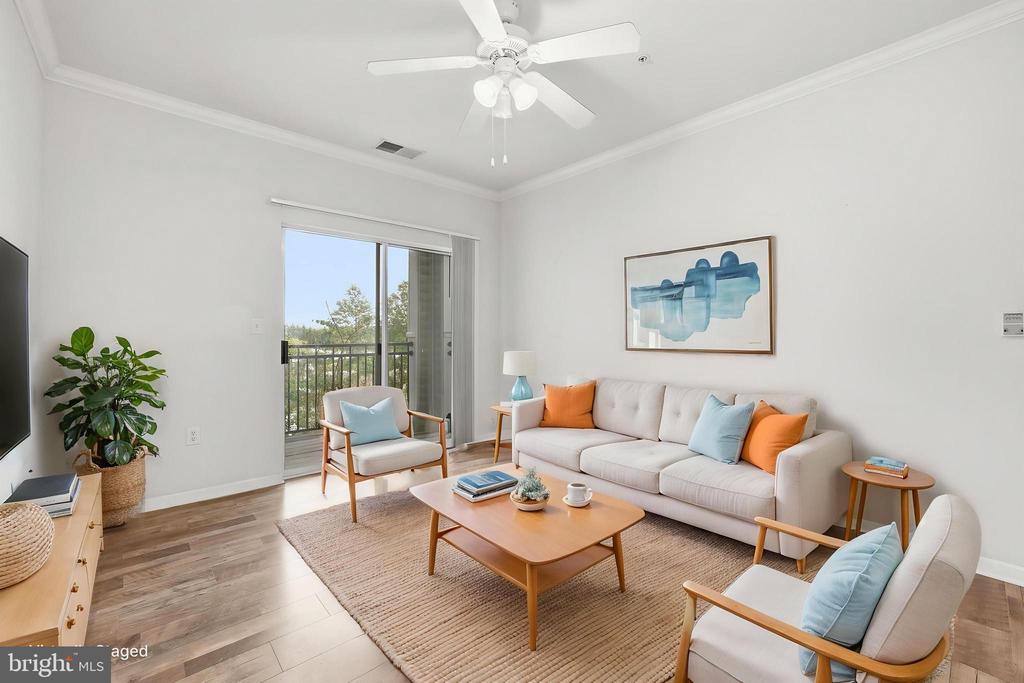 12929 CENTRE PARK CIRCLE Unit: 215