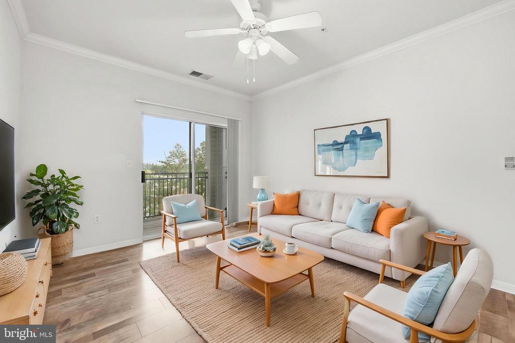 12929 CENTRE PARK CIRCLE Unit: 215