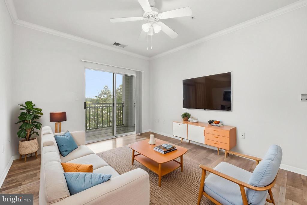 12929 CENTRE PARK CIRCLE Unit: 215