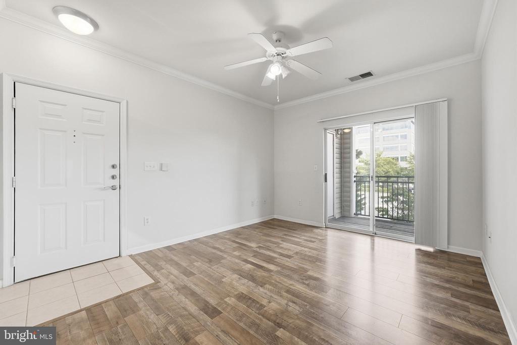 12929 CENTRE PARK CIRCLE Unit: 215