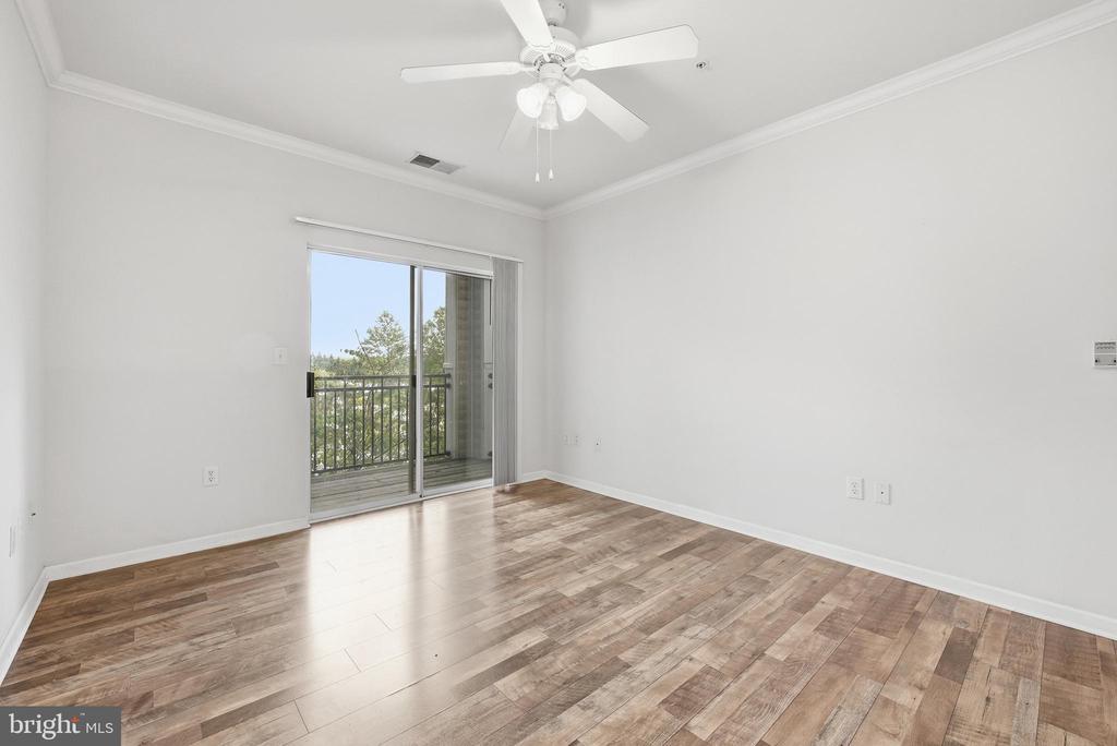12929 CENTRE PARK CIRCLE Unit: 215