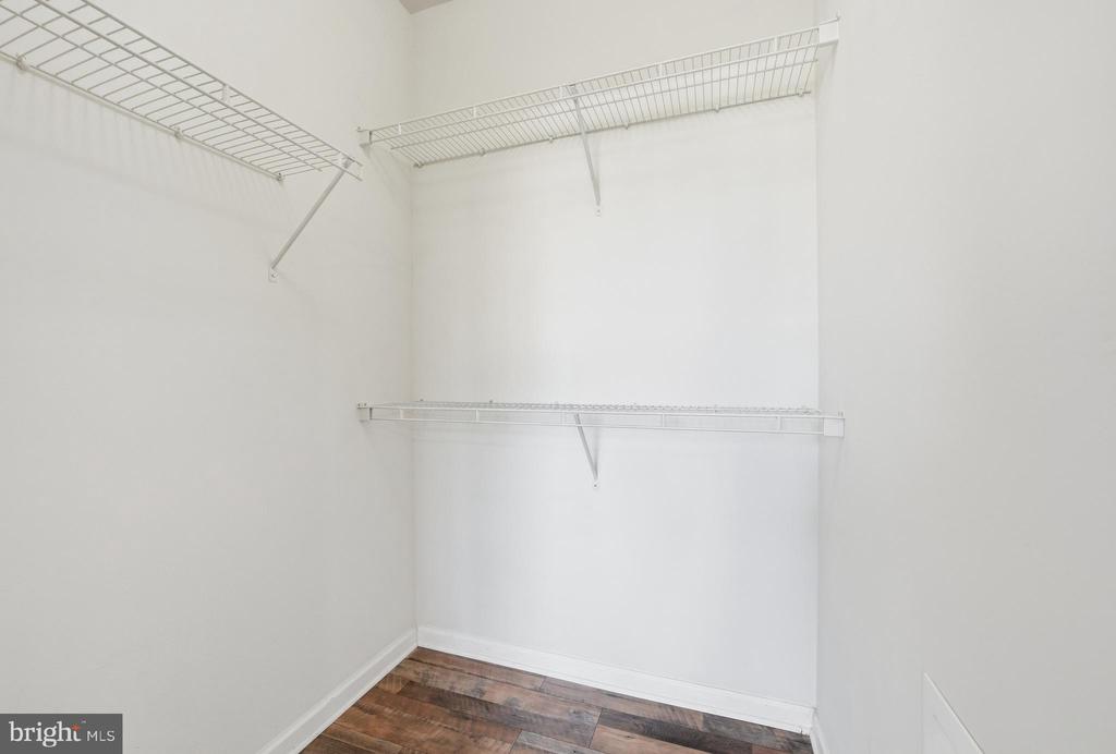 12929 CENTRE PARK CIRCLE Unit: 215