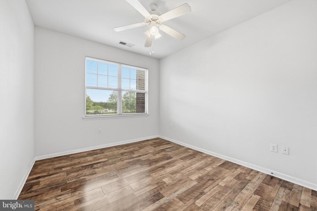 12929 CENTRE PARK CIRCLE Unit: 215