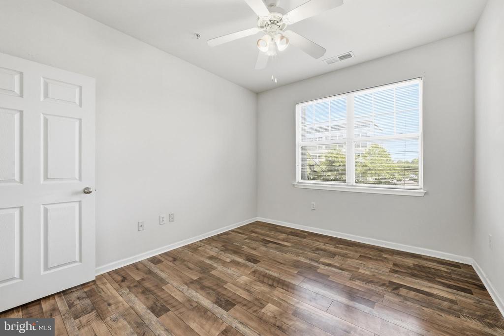 12929 CENTRE PARK CIRCLE Unit: 215