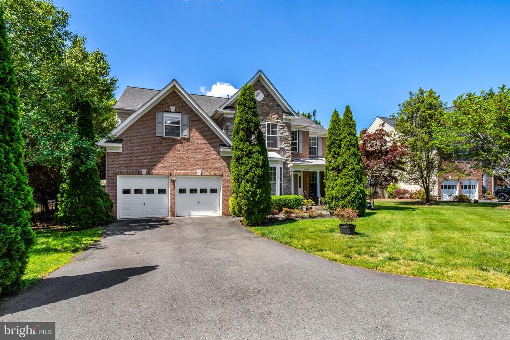 4900 SUNSET LANE