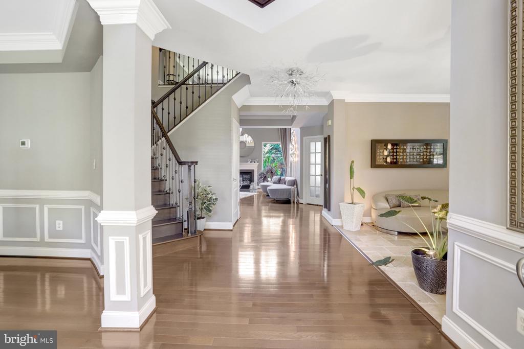 4900 SUNSET LANE