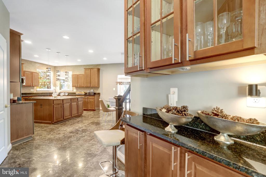 4900 SUNSET LANE