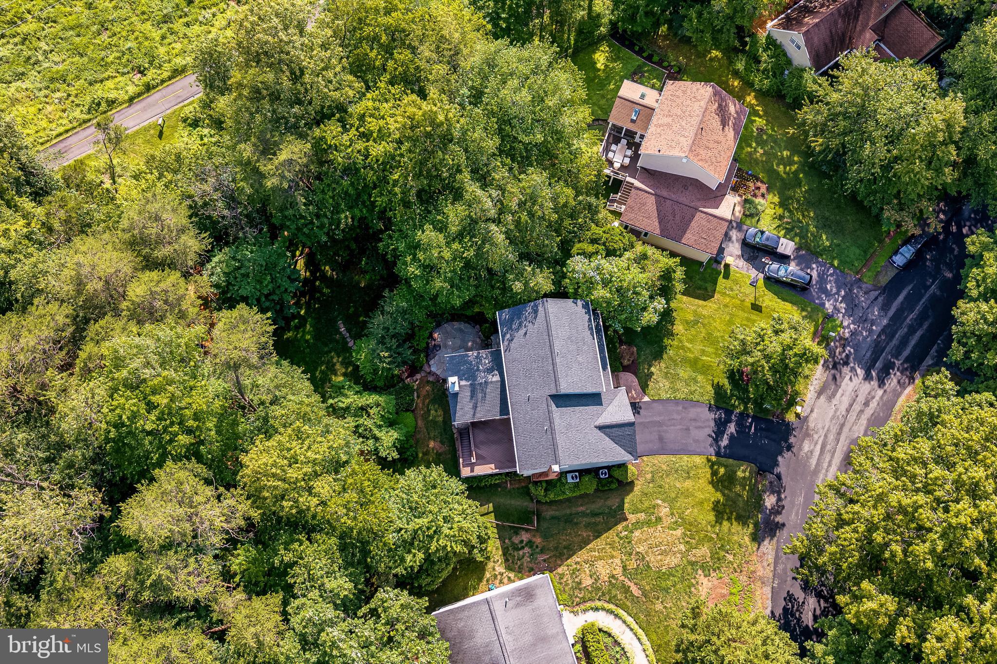 10711 OLDFIELD DRIVE
