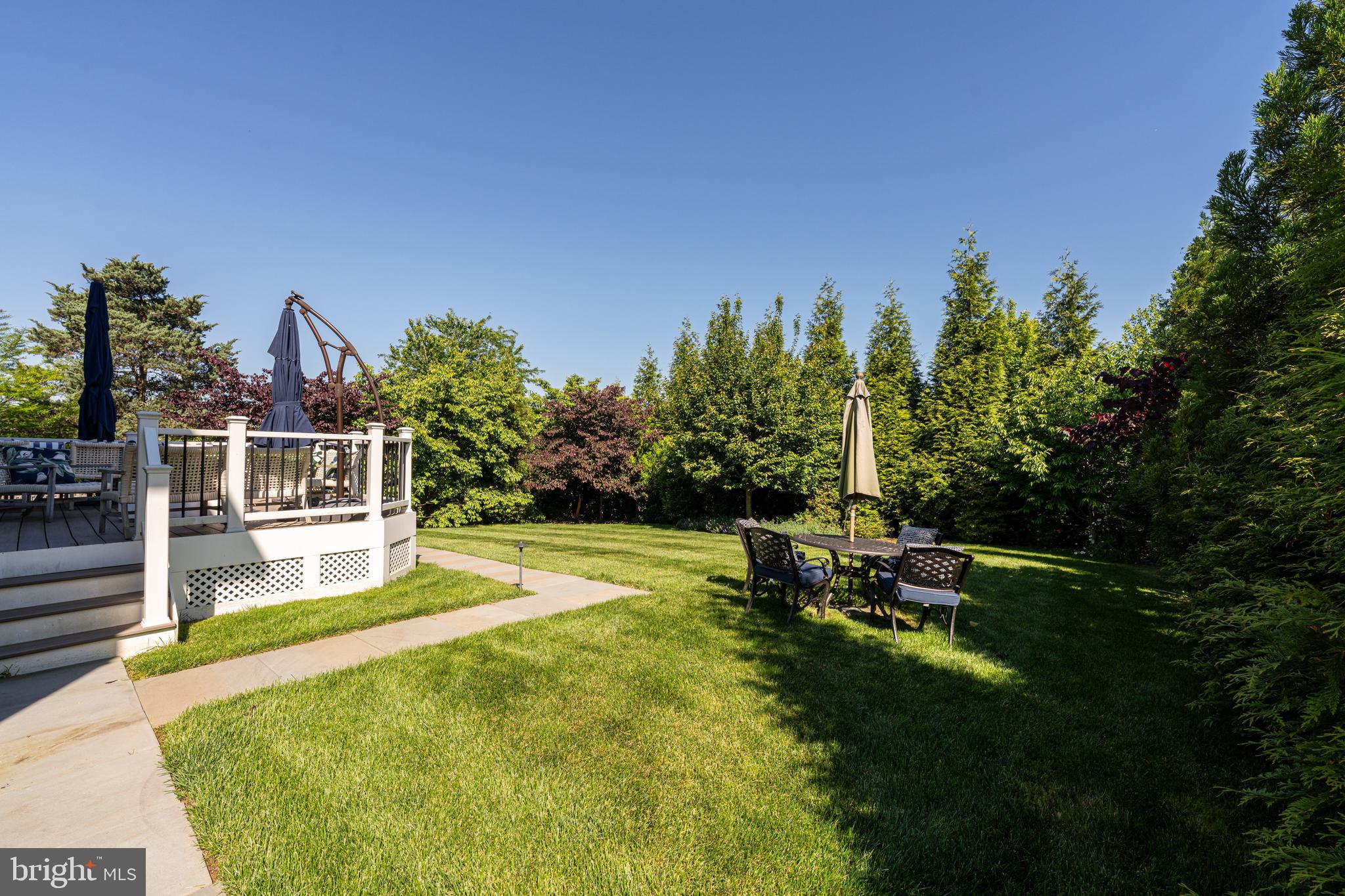 2998 BEECHWOOD LANE