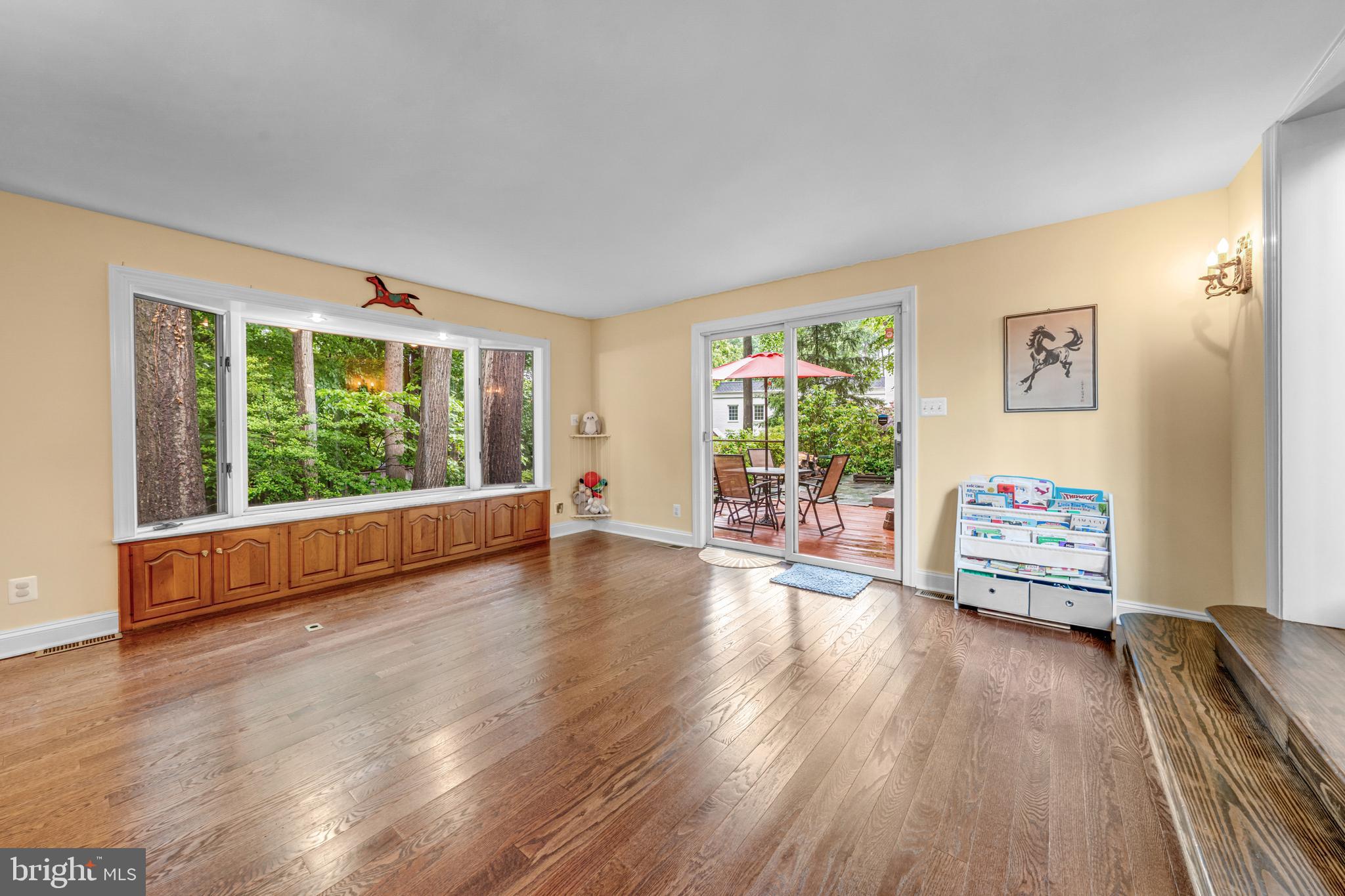 1502 HIGHWOOD DRIVE