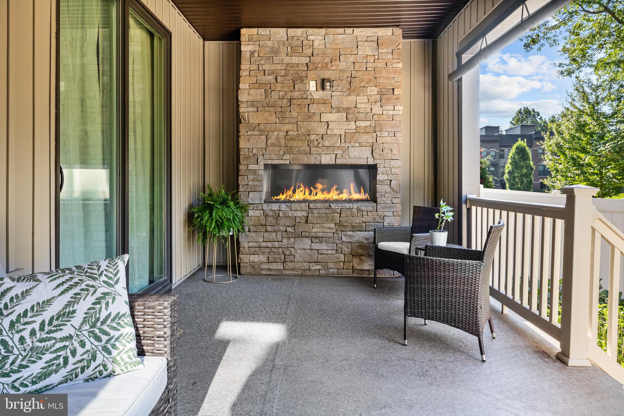 9253 WOOD VIOLET COURT