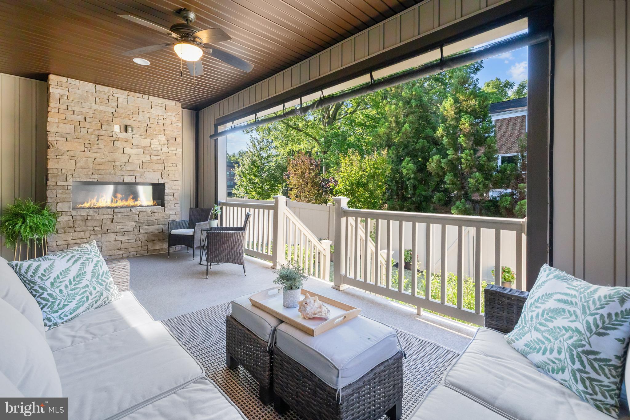 9253 WOOD VIOLET COURT