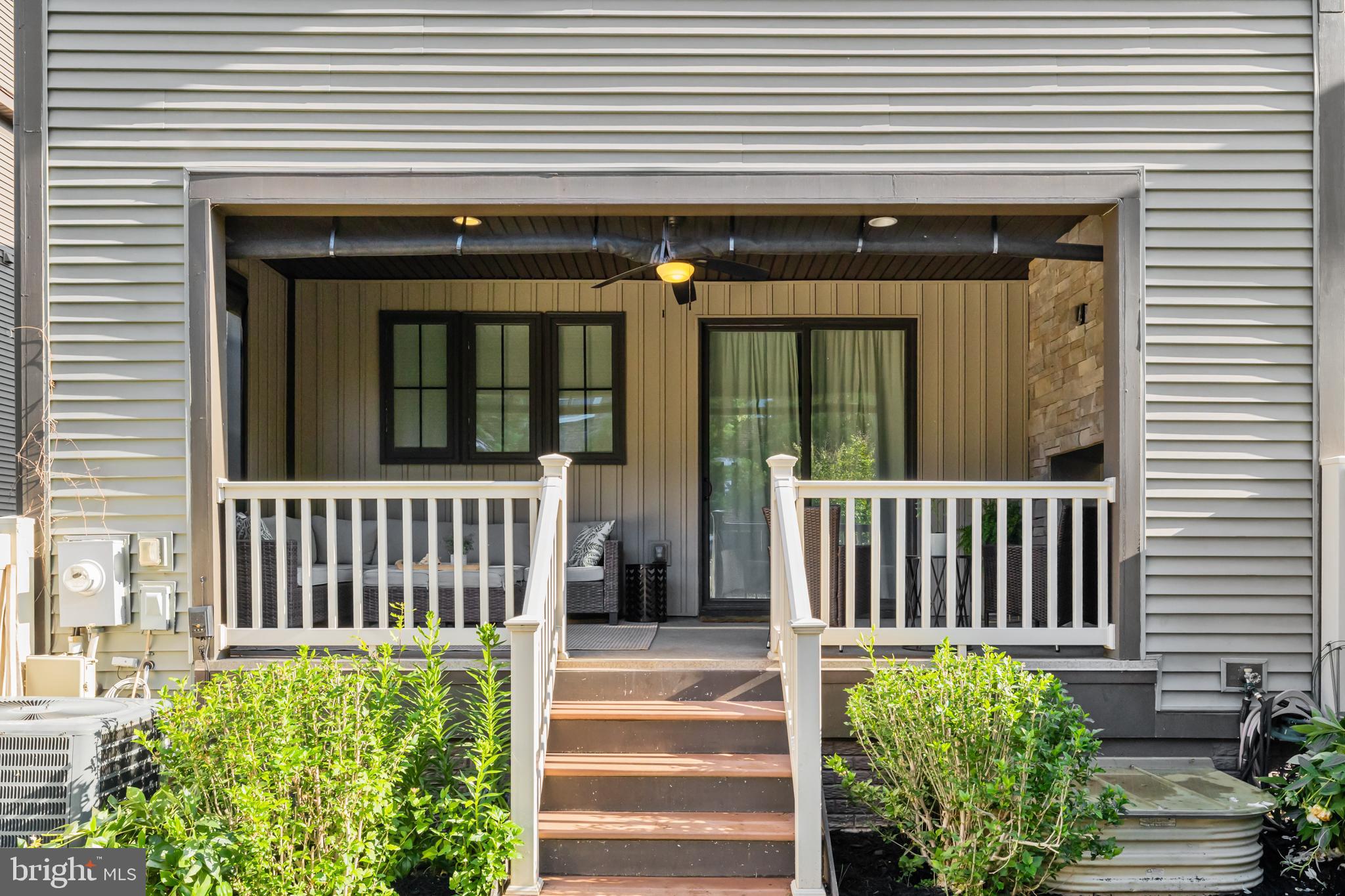 9253 WOOD VIOLET COURT