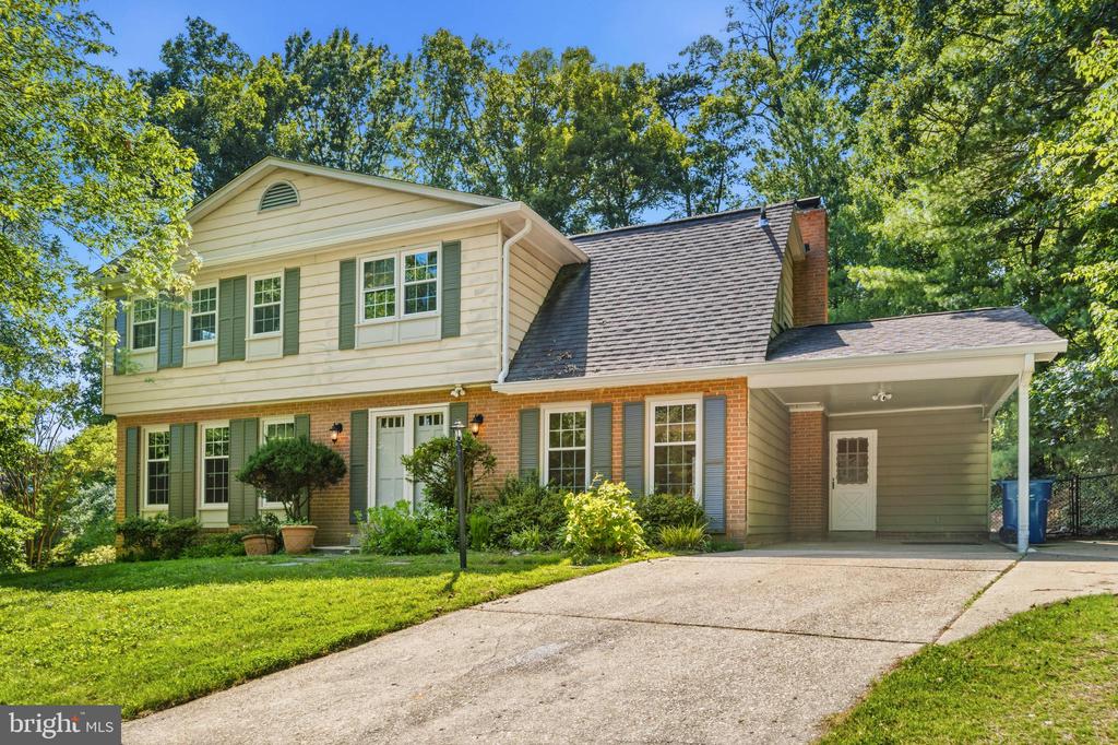 4030 HADLEY LANE