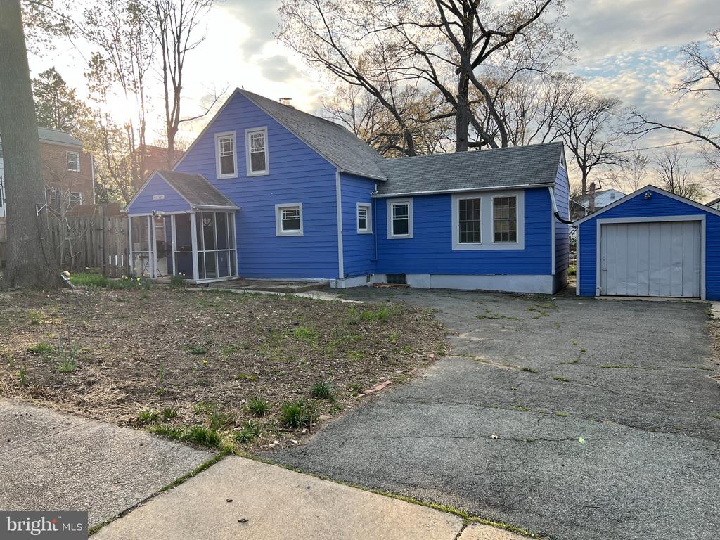 5810 MOUNT VERNON DRIVE