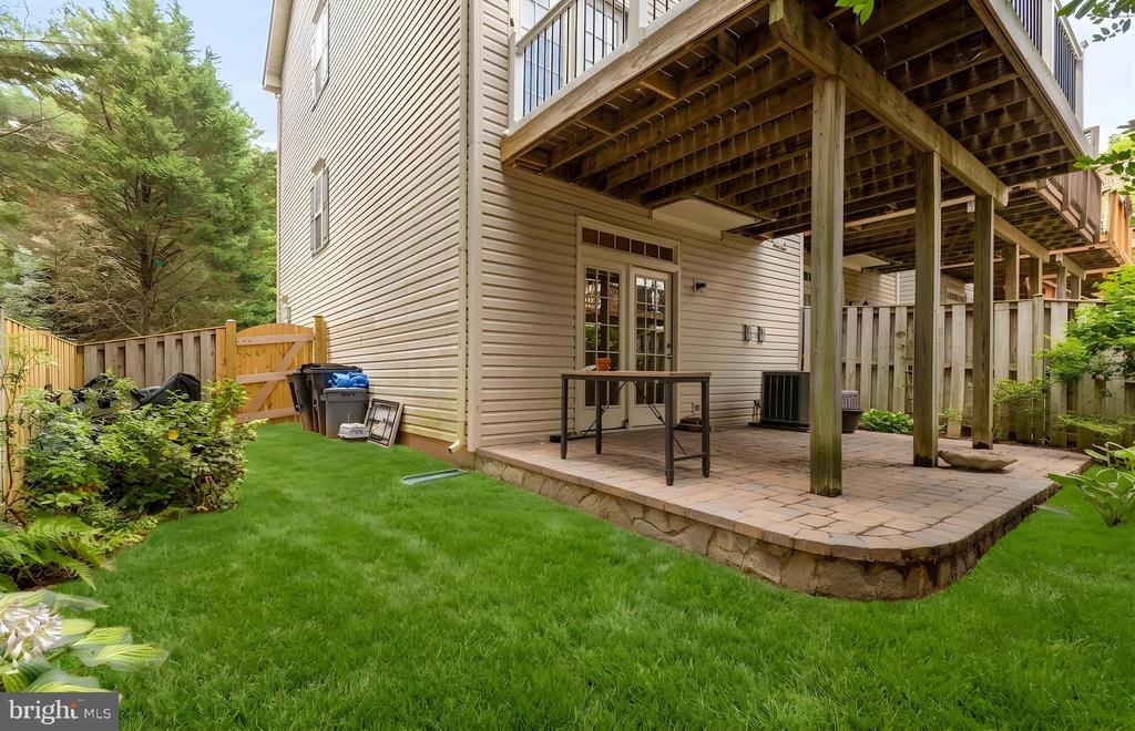 9151 SILVERSHADOW COURT
