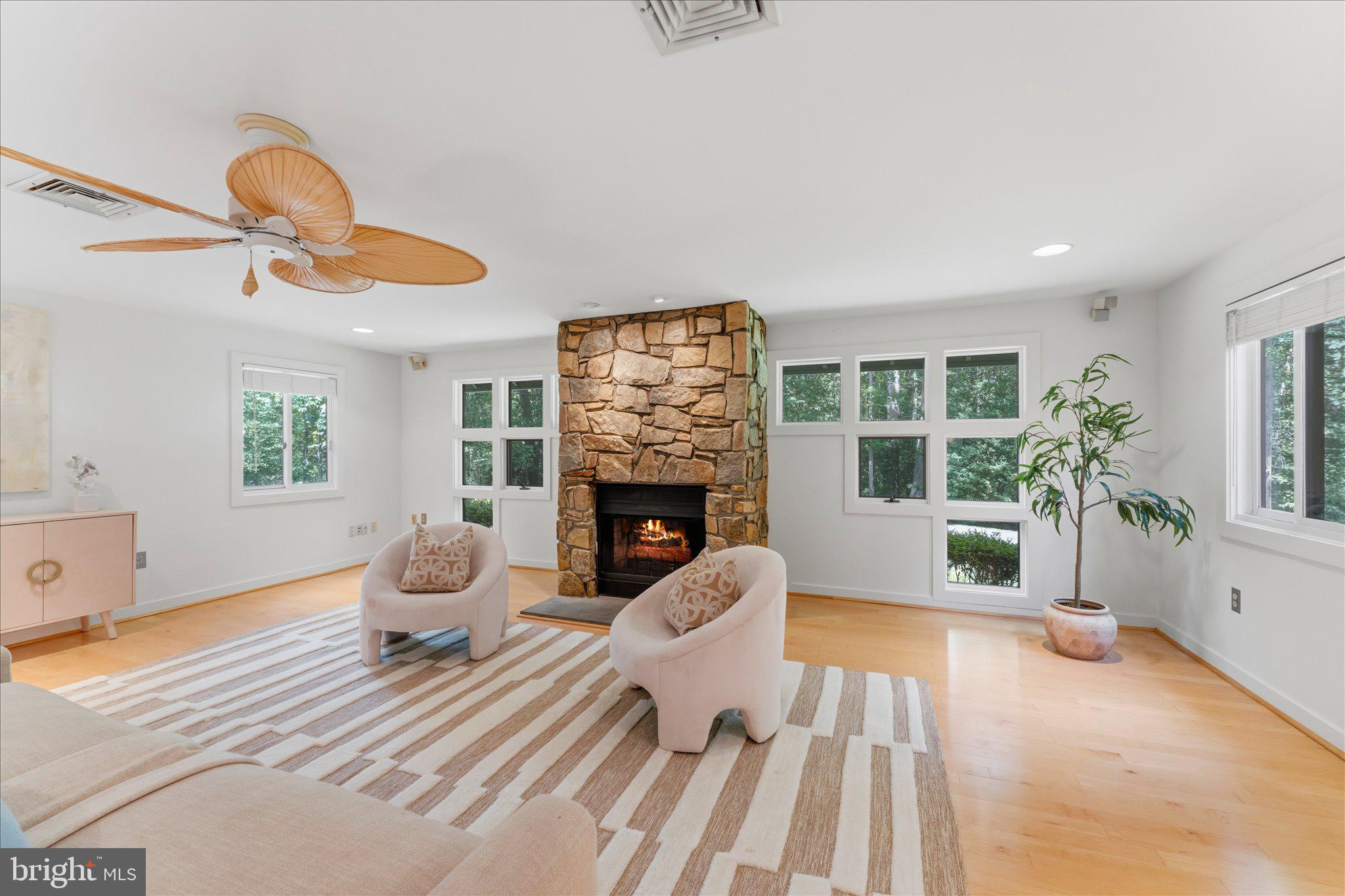 8000 SEVEN HILLS COURT