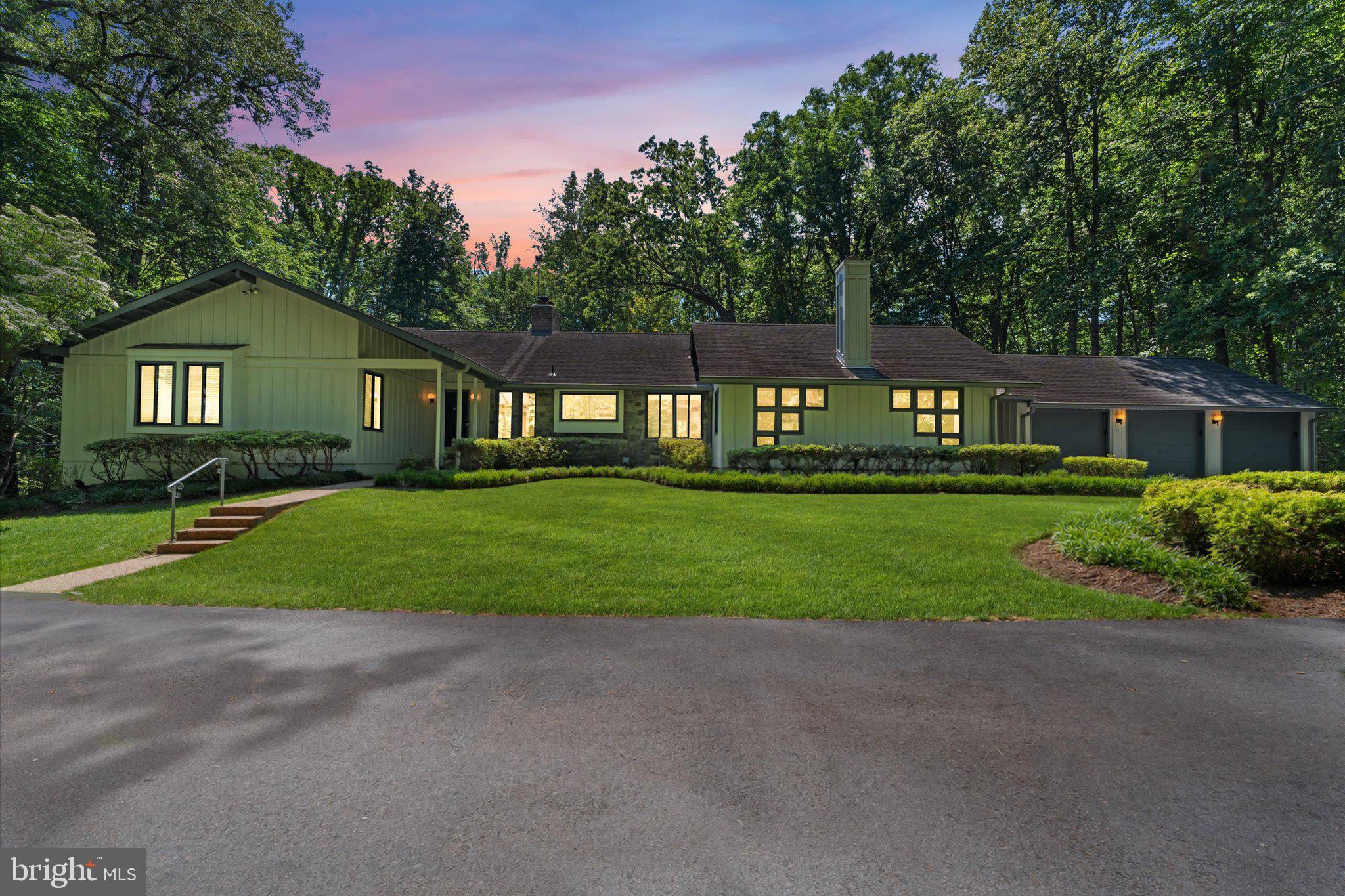 8000 SEVEN HILLS COURT