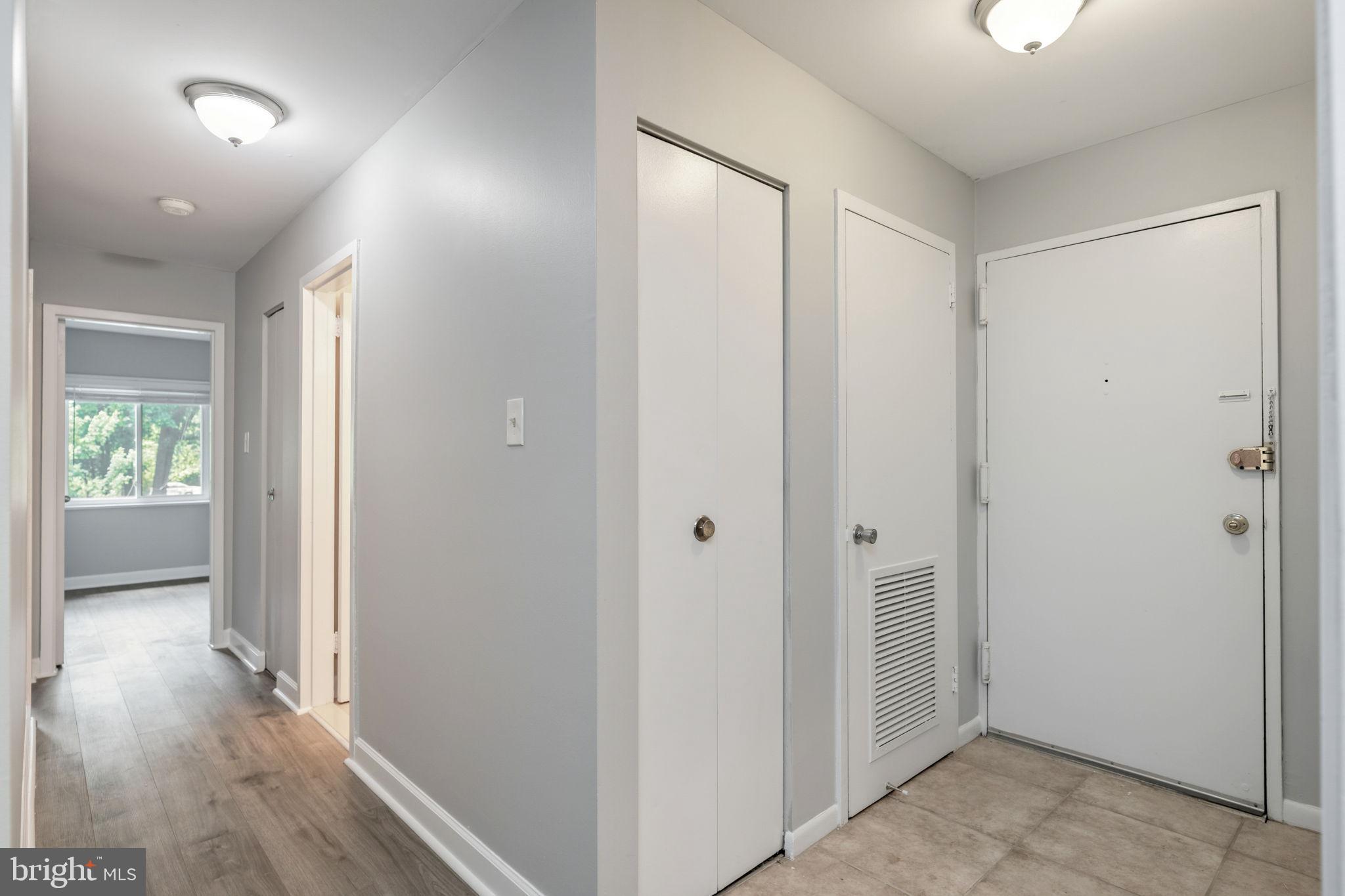 1443 NORTHGATE 22B