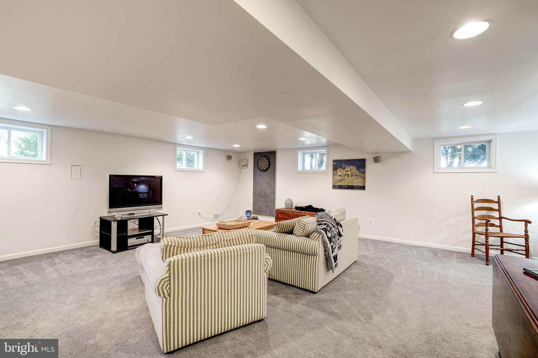 6801 VAN FLEET DRIVE