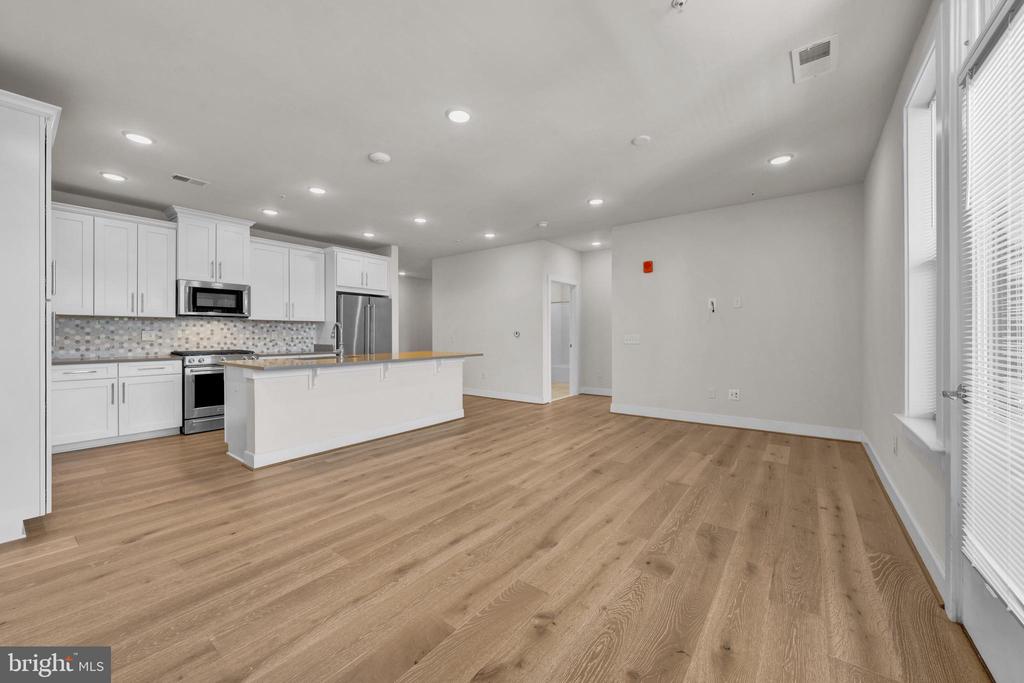 11200 RESTON STATION BOULEVARD 306