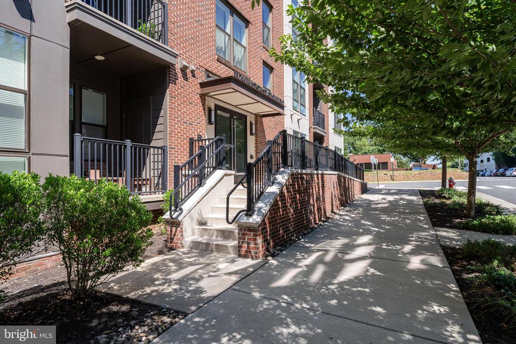 11200 RESTON STATION BOULEVARD 306