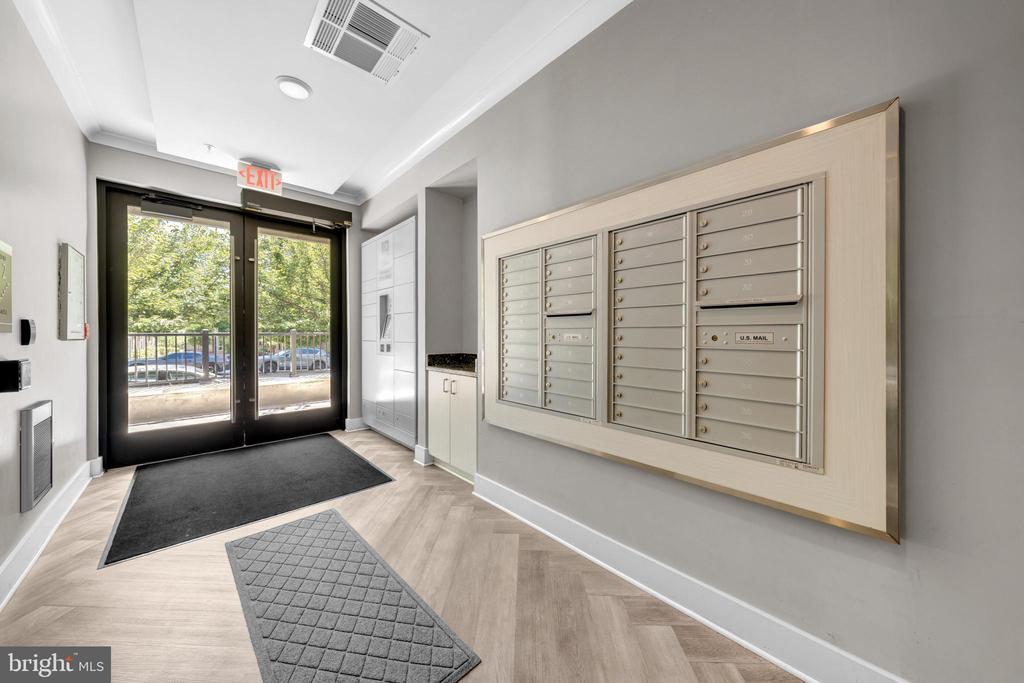 11200 RESTON STATION BOULEVARD 306