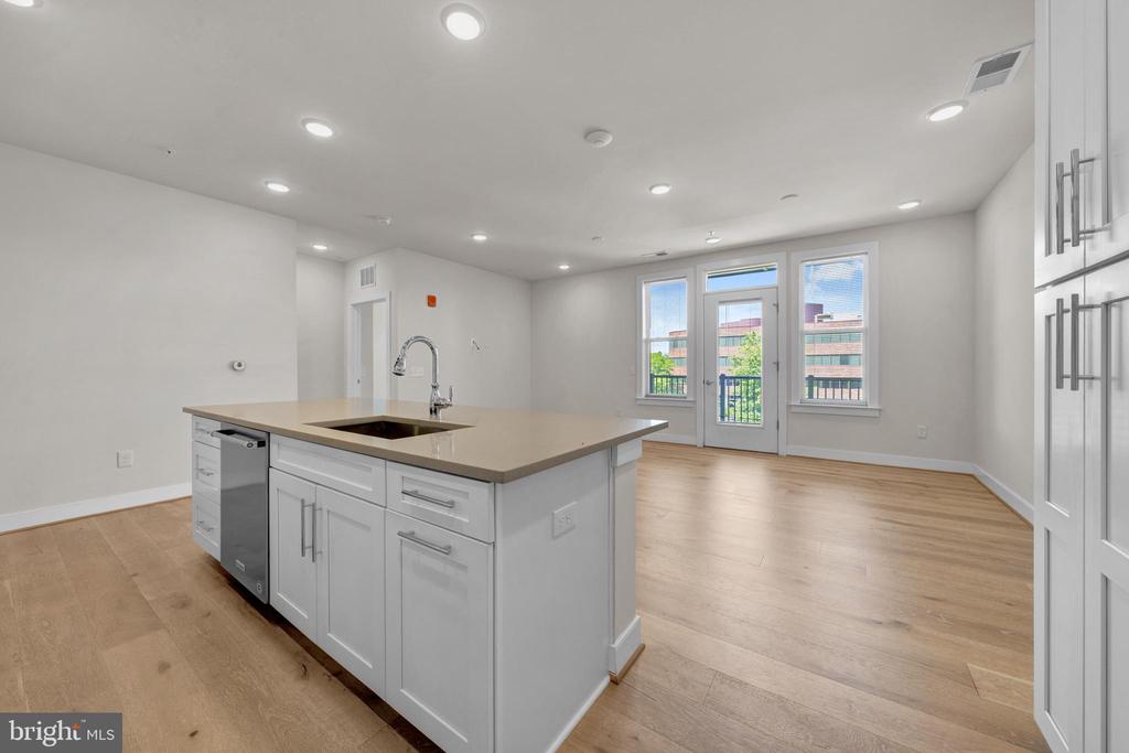 11200 RESTON STATION BOULEVARD 306
