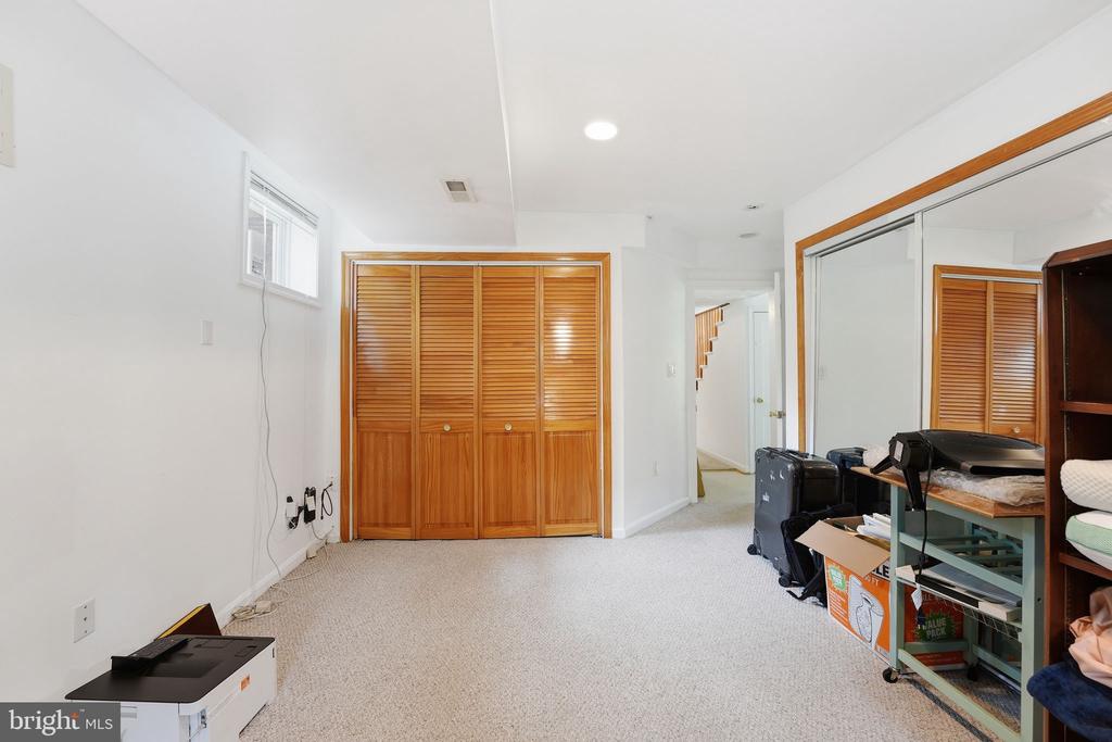 1476 WAGGAMAN CIRCLE