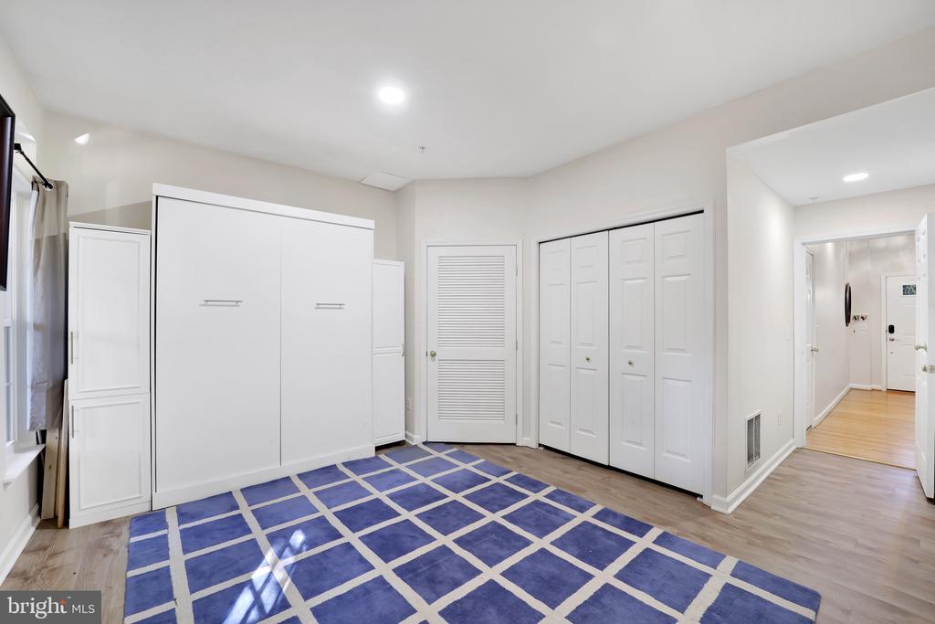 2981 HUNTINGTON GROVE SQUARE