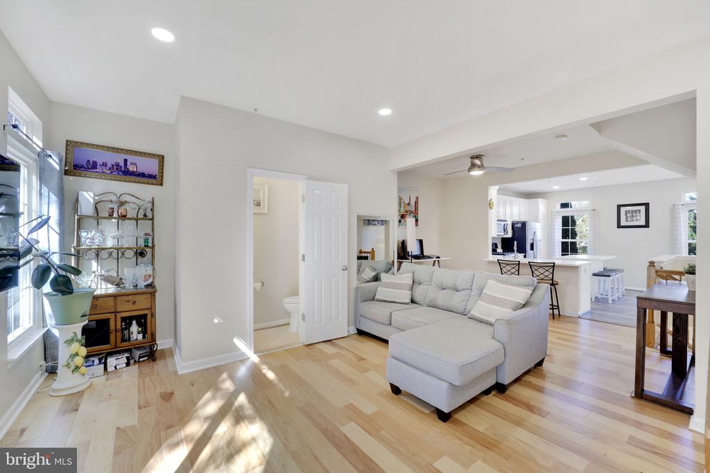 2981 HUNTINGTON GROVE SQUARE