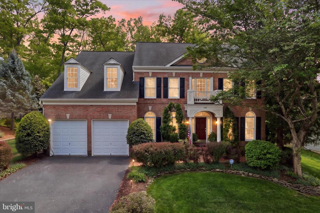 7323 LAUREL CREEK COURT