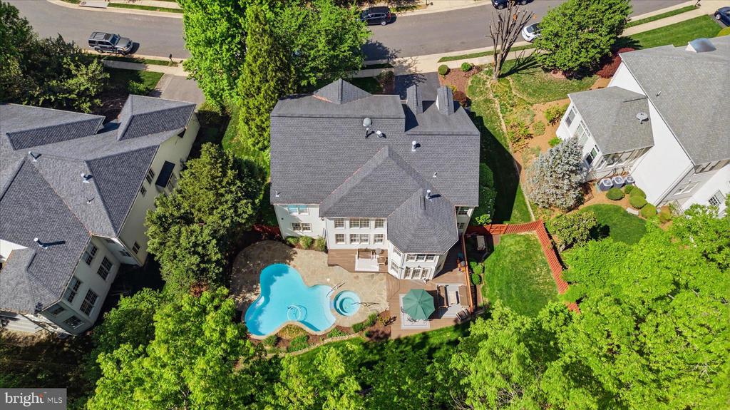 7323 LAUREL CREEK COURT
