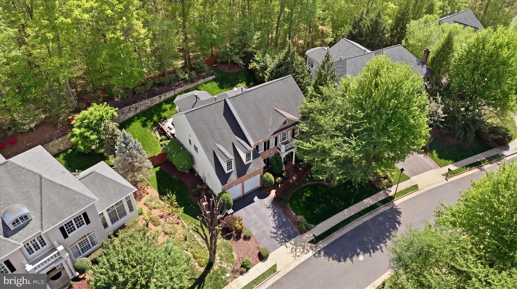 7323 LAUREL CREEK COURT