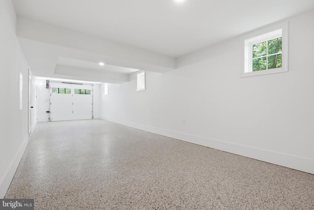 6008 OAKDALE ROAD