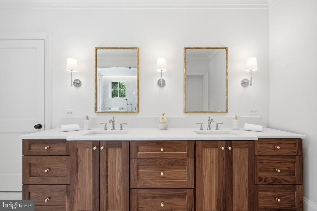 6008 OAKDALE ROAD