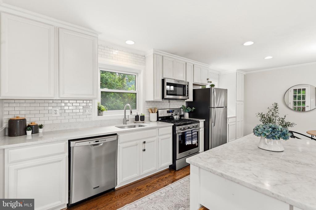 6544 VIRGINIA HILLS AVENUE
