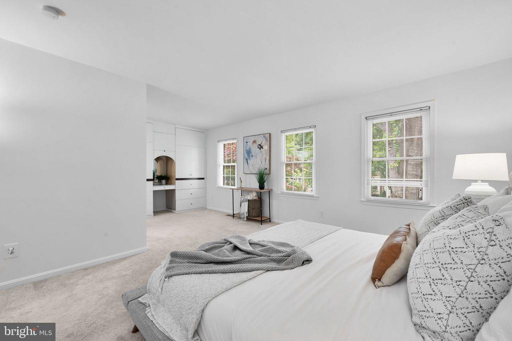 9639 SCOTCH HAVEN DRIVE