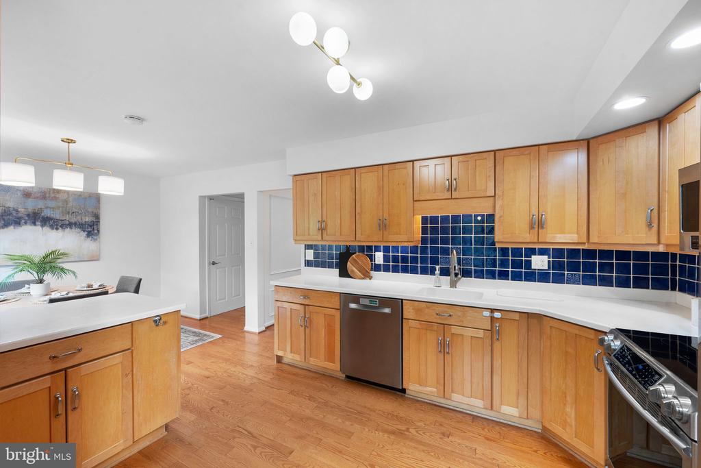 9639 SCOTCH HAVEN DRIVE