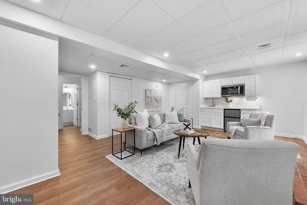 9639 SCOTCH HAVEN DRIVE