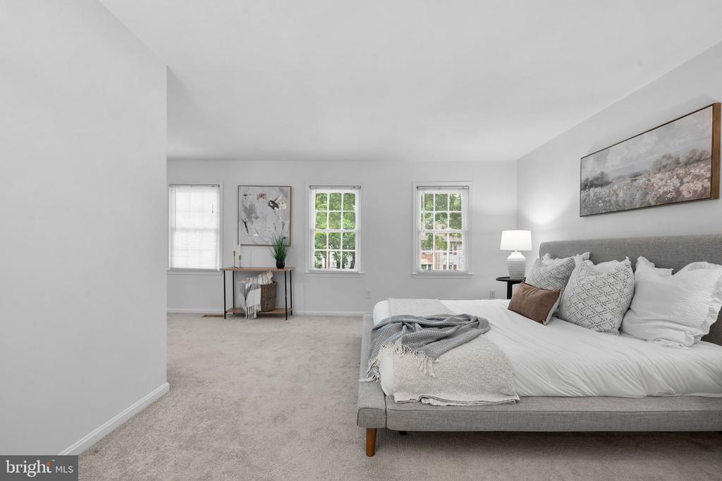 9639 SCOTCH HAVEN DRIVE