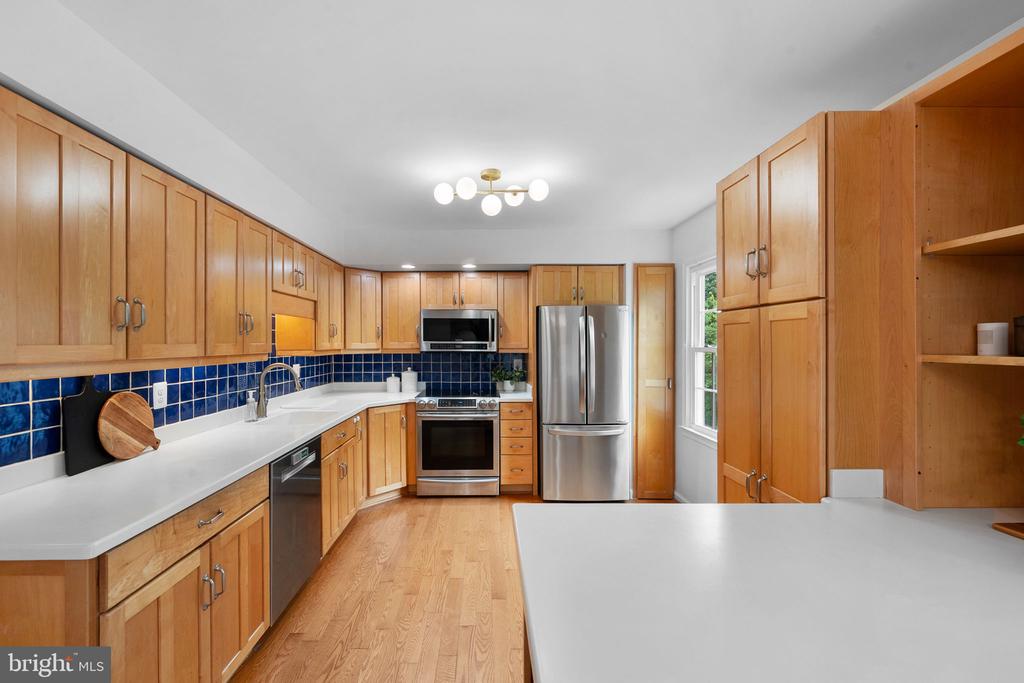 9639 SCOTCH HAVEN DRIVE