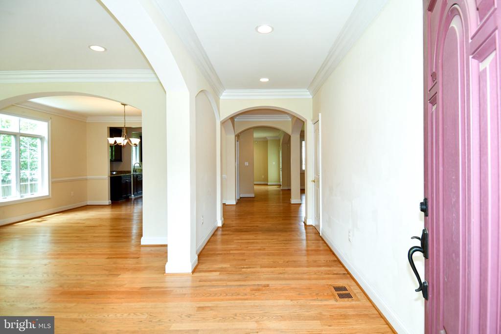 1924 LEONARD ROAD