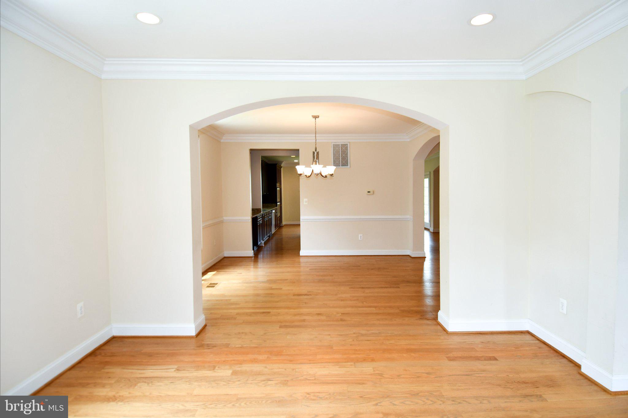 1924 LEONARD ROAD